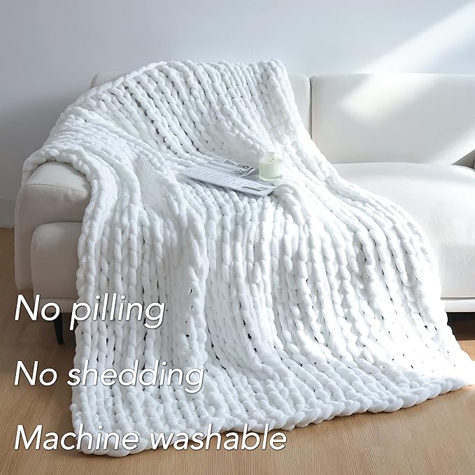 Maetoow Chenille Chunky Knit Blanket Throw （50×60 Inch）, Handmade Warm & Cozy Blanket Couch, Bed, Home Decor, Soft Breathable Fleece Banket, Christmas Thick and Giant Yarn Throws，White