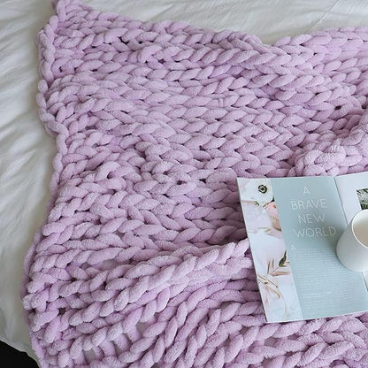 Maetoow Chenille Chunky Knit Blanket Throw （50×60 Inch）, Handmade Warm & Cozy Blanket Couch, Bed, Home Decor, Soft Breathable Fleece Banket, Christmas Thick and Giant Yarn Throws，Purple